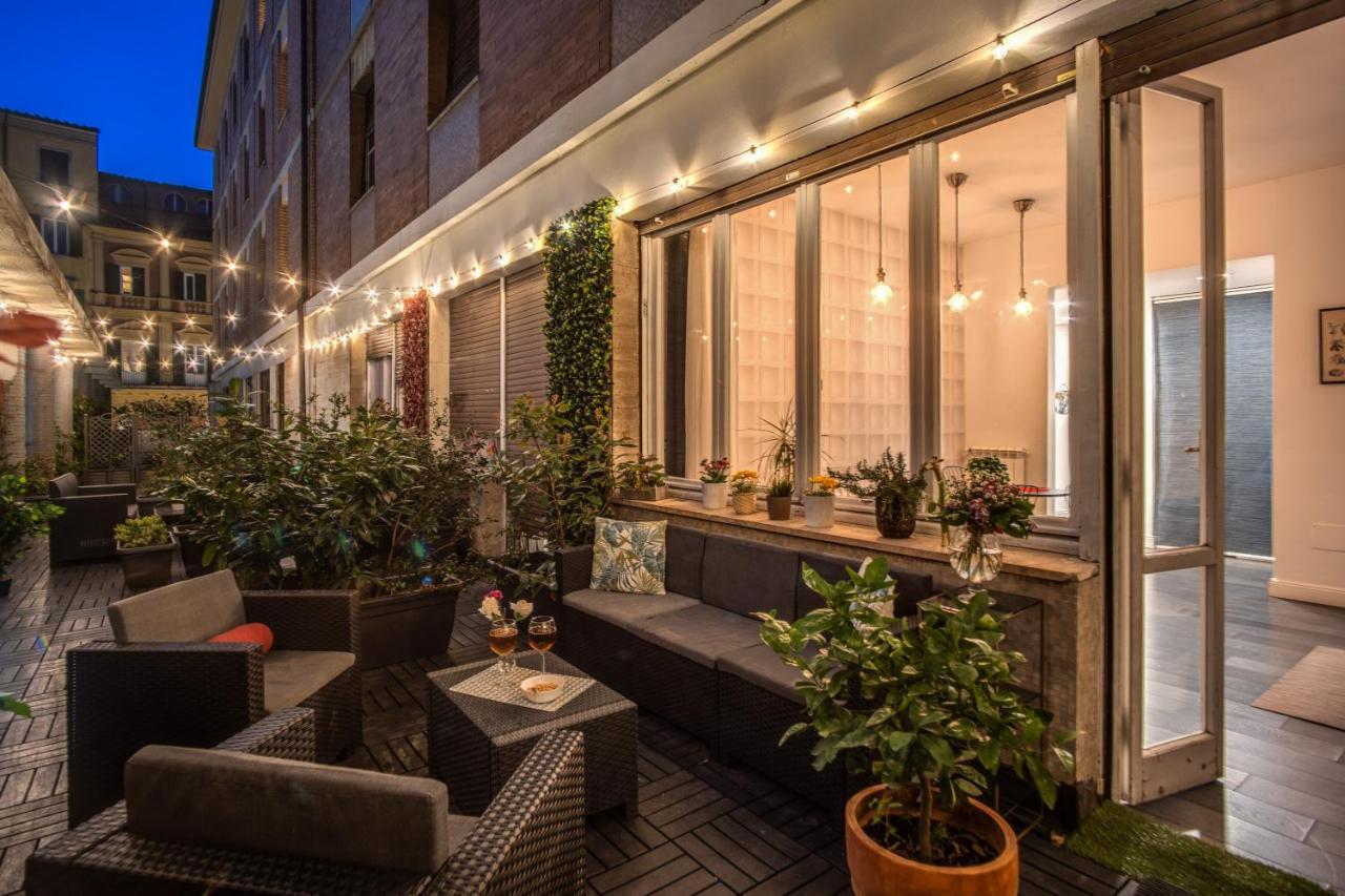 Aweshomeitaly - White Mirrors Apartment Πίζα Εξωτερικό φωτογραφία