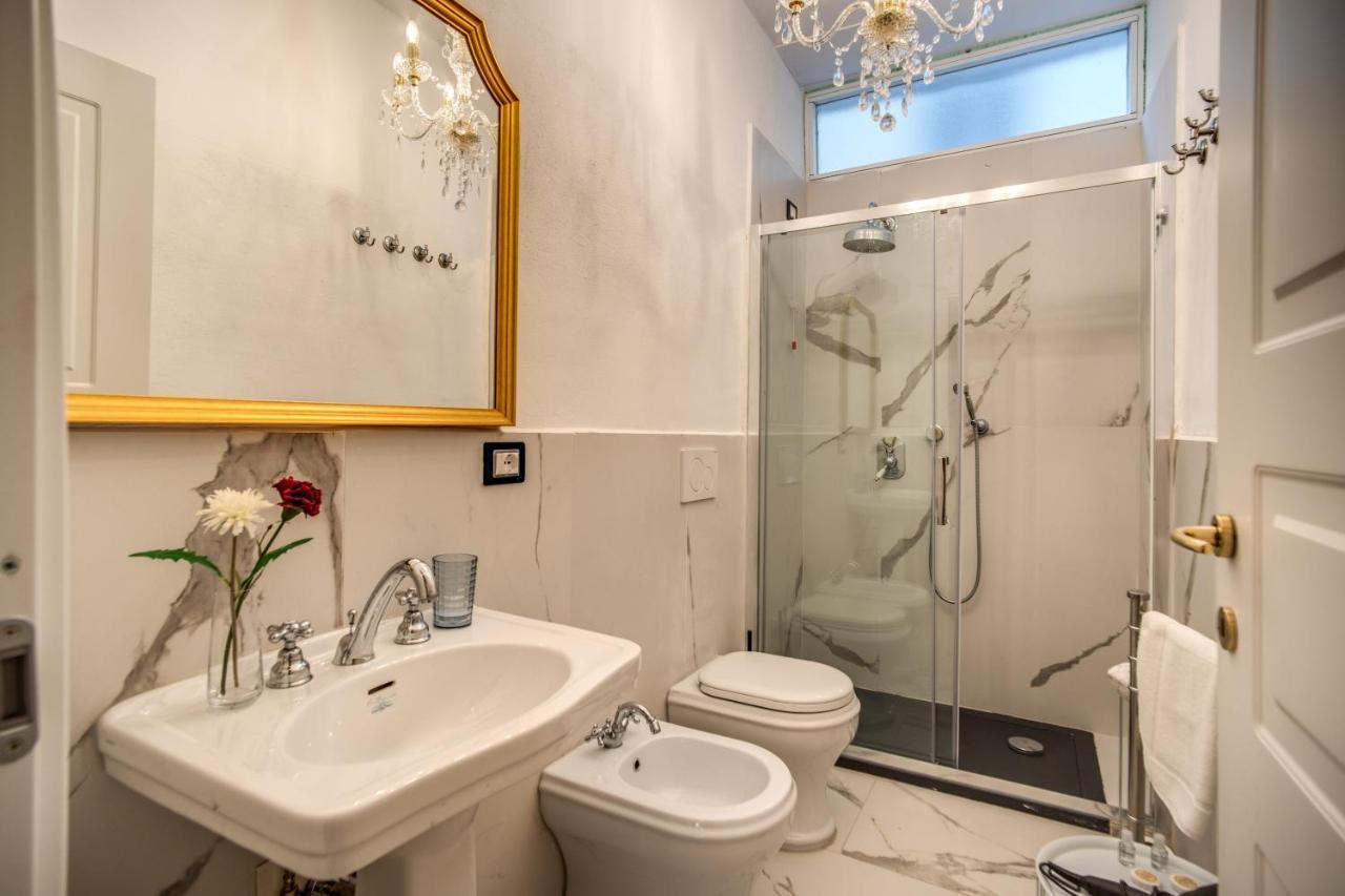 Aweshomeitaly - White Mirrors Apartment Πίζα Εξωτερικό φωτογραφία